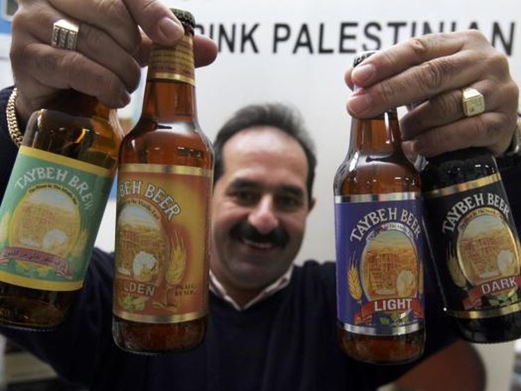 Menyeruput Bir Halal dari Palestina, Namanya Taybeh