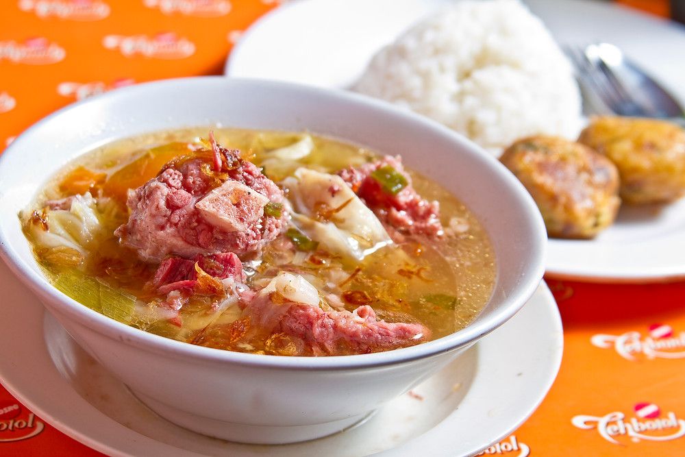 Slurpp! Sop Buntut yang Empuk Juicy Ada di 5 Tempat Ini.