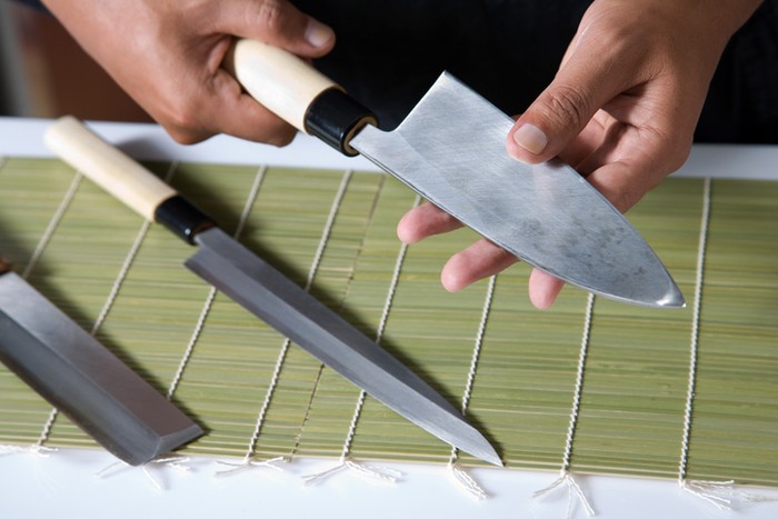 Agar Tak Cepat Tumpul, 4 Cara Mencuci Pisau Ini Bisa Dicontek