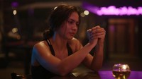 Pevita Pearce memerankan Alana, sosok petarung yang tengah mengalami kegundahan. (Foto: dok. ScreenPlay BumiLangit)