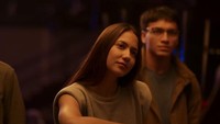 Alana punya dua teman yang masing-masing diperankan Dimas Anggara dan Jefri Nichol. (Foto: dok. ScreenPlay BumiLangit)