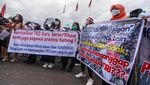Massa Guru Demo di Kantor DPRD Kalteng, Ada Apa?