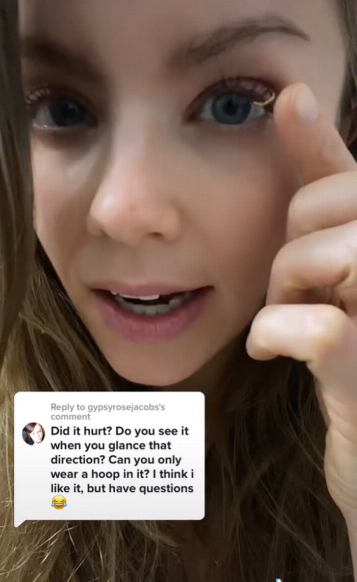 Wanita tindikan di mata jadi viral