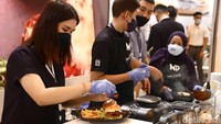 Pameran bahan baku makanan dan minuman terkemuka Food Ingredients Asia (Fi Asia) 2022 resmi digelar di JIExpo Kemayoran, Jakarta, Rabu (07/9/2022).   