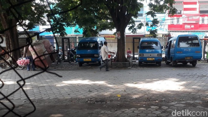Angkot di Pasuruan