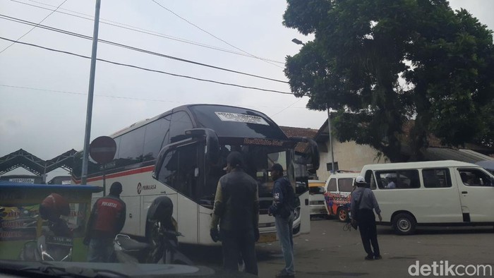 Angkutan umum di Tasikmalaya.