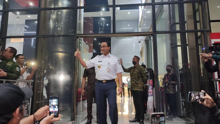 Anies Baswedan Selesai Diperiksa KPK (Wilda-detikcom)