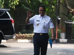 Jabatan Gubernur Habis Bulan Depan, Anies Dapat Uang Pensiun Berapa?