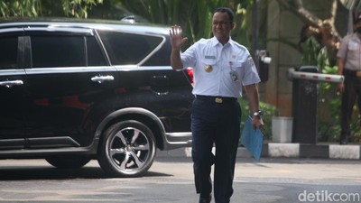 Anies Bawa Map Biru Penuhi Panggilan KPK soal Formula E