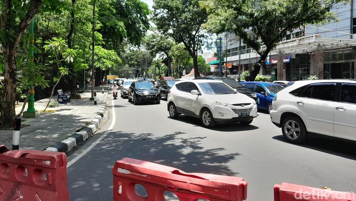 Arus lalu lintas di Medan macet.