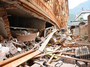 Korban Tewas Gempa China Bertambah Jadi 82 Orang, 35 Hilang