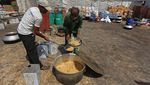 Begini Suasana Dapur Umum untuk Korban Banjir Pakistan