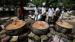 Begini Suasana Dapur Umum untuk Korban Banjir Pakistan