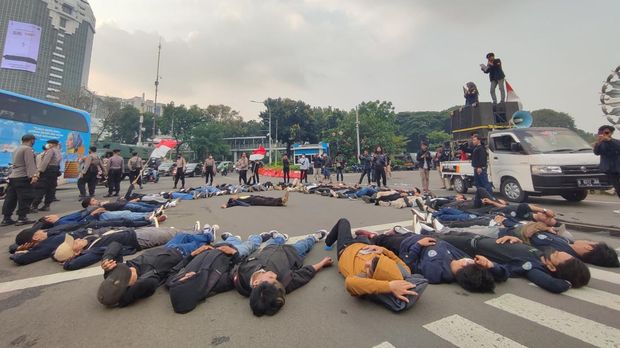 Demo di Patung Kuda, Jakpus, membubarkan diri, Rabu (7/9/2022).