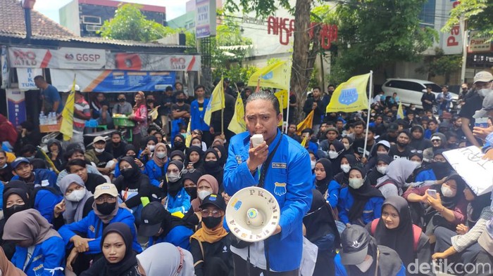 Demo mahasiswa di Lamongan