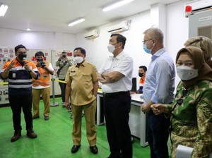 Luhut dan Tito Tinjau PLTSa Merah Putih hingga RDF Plant di TPST Bantargebang