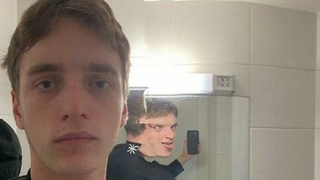 Bagaimana cara selfie begitu? Foto: Boredpanda