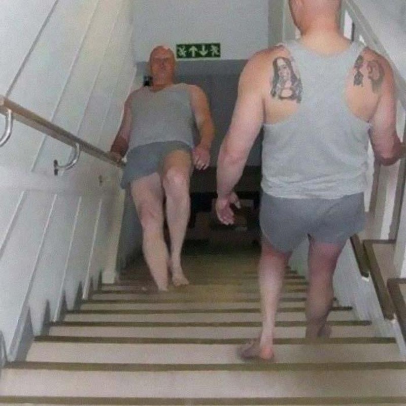 Foto membingungkan yang bikin penasaran