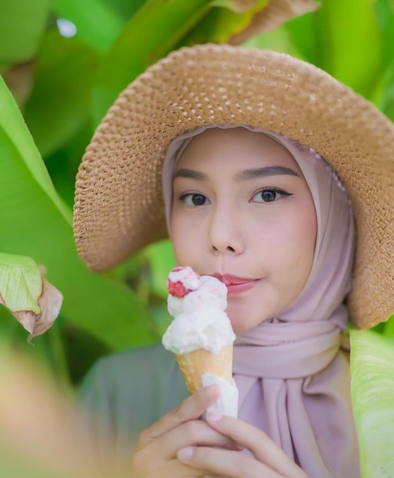 Galeri foto Dara Arafah 10 Momen Dara Arafah Saat Makan Es Krim dan Dinner di Resto Mewah