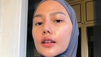 Selebgram Dara Arafah sedang menghadapi musibah yang tak terduga. Rumah mengalami kecurian oleh mantan asisten rumah tangga yang sempat bekerja untuknya. Foto: Instagram/daraarafah