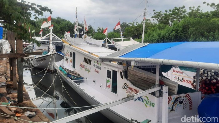 Kapal nelayan di Lembang, Mamuju, Sulawesi Barat (Sulbar).