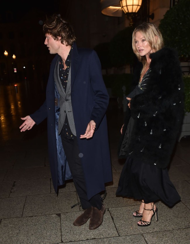 Kekasih Kate Moss, Count Nikolai von Bismarck, lahir pada 29 Desember 1986. Dia menjalani pelatihan fotografi dengan fotografer ternama Mario Testino saat berusia 16 tahun. Dia kemudian kuliah fotografi di Parsons Paris School of Art and Design, Prancis. Setelah lulus, dia bekerja untuk fotografer Annie Leiboviz selama dua tahun. Foto: Getty Images