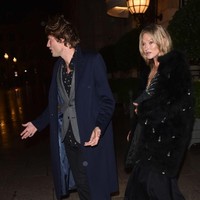 Kekasih Kate Moss, Count Nikolai von Bismarck, lahir pada 29 Desember 1986. Dia menjalani pelatihan fotografi dengan fotografer ternama Mario Testino saat berusia 16 tahun. Dia kemudian kuliah fotografi di Parsons Paris School of Art and Design, Prancis. Setelah lulus, dia bekerja untuk fotografer Annie Leiboviz selama dua tahun. Foto: Getty Images