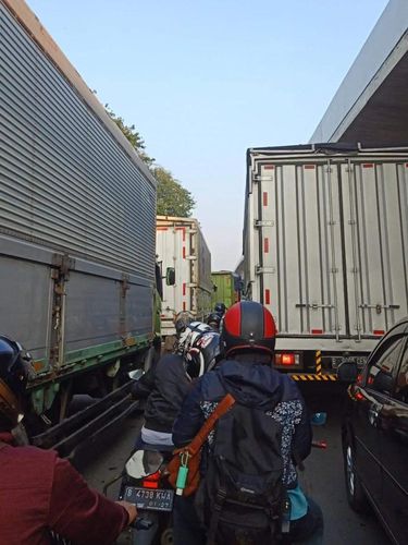 Kemacetan di Cakung padi tadi (Dok istimewa)