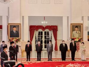 Megawati Hadiri Pelantikan Azwar Anas Jadi MenPAN-RB