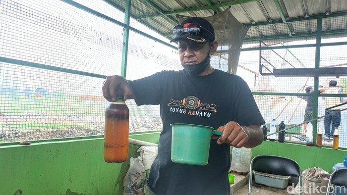 Mesin pengubah sampah menjadi bahan bakar ala warga Bojongsoang, Bandung