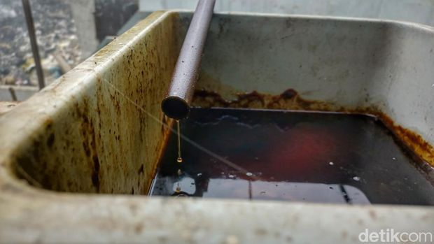 Mesin pengubah sampah menjadi bahan bakar ala warga Bojongsoang, Bandung