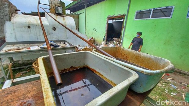 Mesin pengubah sampah menjadi bahan bakar ala warga Bojongsoang, Bandung