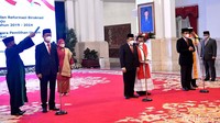 Ada lima orang yang dilantik menjadi anggota DKPP.