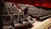 Di setiap auditoriumnya terdapat 520 kursi.