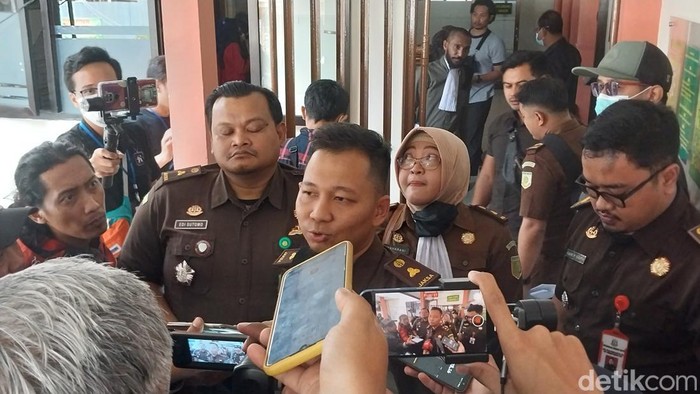 Para JPU usai mengikuti sidang SMA SPI