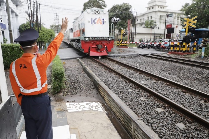 Penjaga Jalan Lintasan