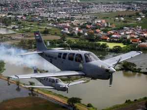 Keluarga Pilot Pesawat Latih yang Jatuh di Selat Madura Menunggu Kabar Baik