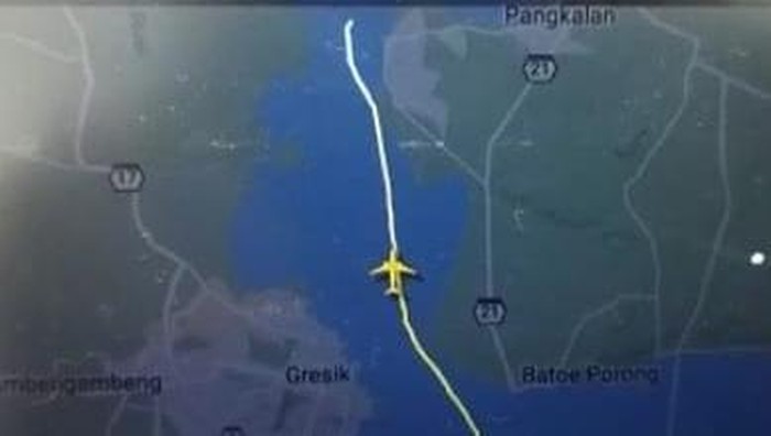 pesawat latih jatuh di perairan madura