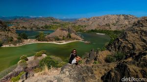 Pesona Bukit Tuamese, Raja Ampatnya NTT