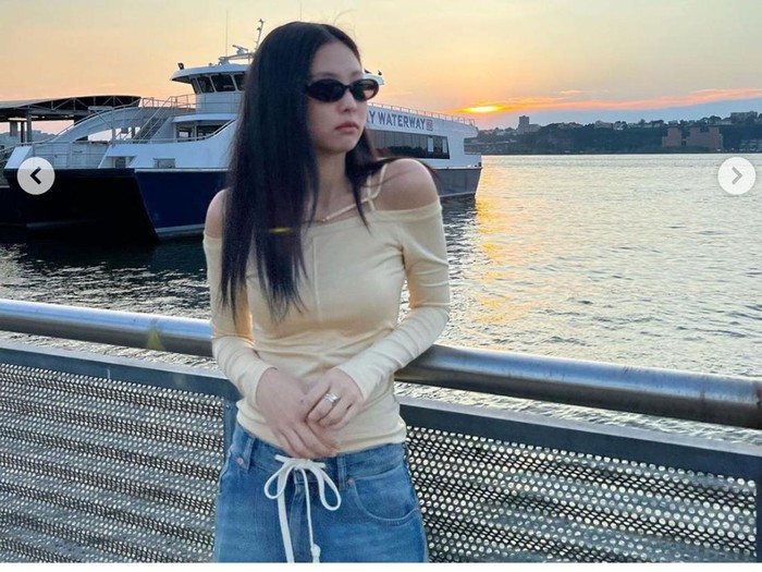 Postingan Jennie BLACKPINK dan V BTS jadi sorotan Postingan Jennie BLACKPINK dan V BTS jadi sorotan