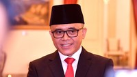Azwar Anas dilantik menjadi MenPAN-RB menggantikan almarhum Tjahjo Kumolo.