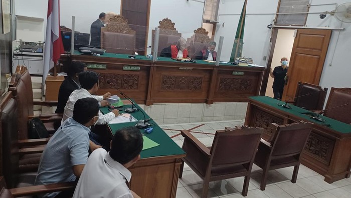 Sidang perdana gugatan Rp 15 miliar Deolipa Yumara eks pengacara Bharada E di PN Jaksel, Rabu (7/9/2022).