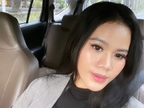 Dijadwalkan Diperiksa Hari Ini soal Film Porno, Siskaeee Ngejob di Kamboja