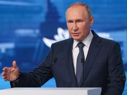 Putin Tidak Akan Hadiri Pemakaman Ratu Elizabeth II