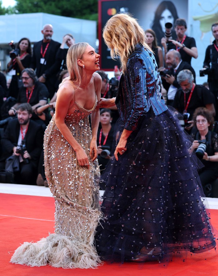 1421652494 VENICE, ITALY - SEPTEMBER 07: Vanessa Kirby and Laura Dern attend