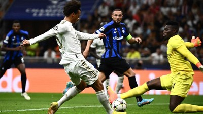 Lihat Aksi Bayern Munich Pecundangi Inter Milan di Giuseppe Meazza