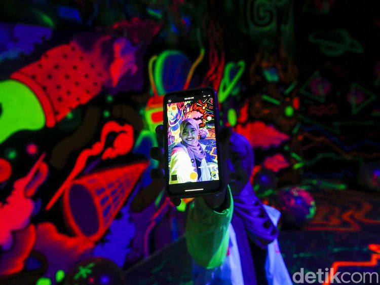 Yuk... Bikin Foto-foto Seru ke Pameran Cyberpunk-Animatrix di Jakarta