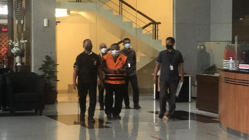 Bupati Mimika ditahan KPK