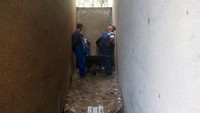 Rumah sempit ini hanya memiliki lebar 122 cm. Proyek pembuatannya dipimpin oleh Etgar Keret. Tak heran jika rumah ini dinamakan Keret House.
