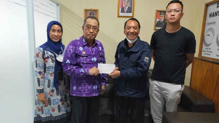 Eks Menteri Energi Sumber Daya Alam Jero Wacik bebas dari Lapas Klas I A Sukamiskin, Kota Bandung, Jawa Barat dengan status cuti menjelang bebas (CMB).